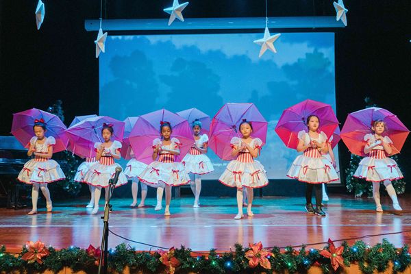 Nest Christmas Show,Wellington College International Tianjin