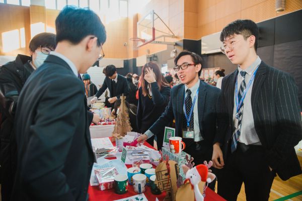 Christmas Bazaar,Wellington College International Tianjin