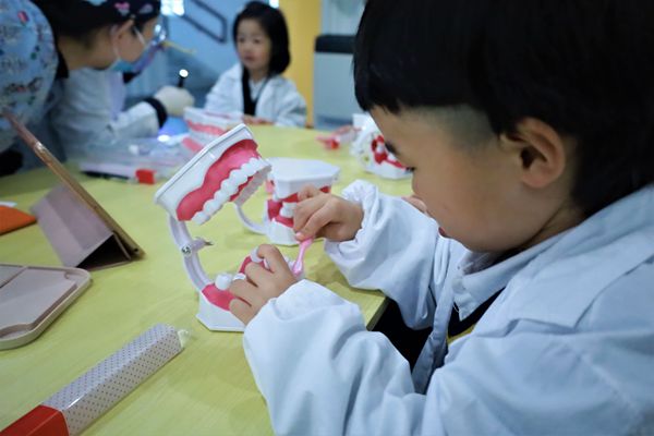 Mini Dentist Experience,Hiba Academy Hangzhou Nursery
