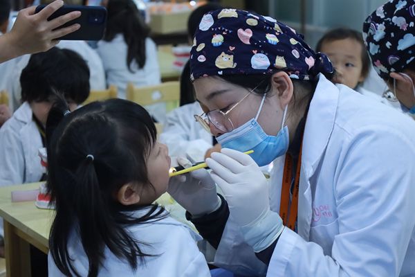 Mini Dentist Experience,Hiba Academy Hangzhou Nursery