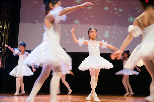 中学部春节演出,天津惠灵顿国际课程中心