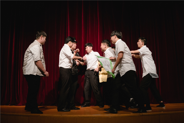Chinese Drama-Under the Roofs of Shanghai,Wellington College Bilingual Tianjin