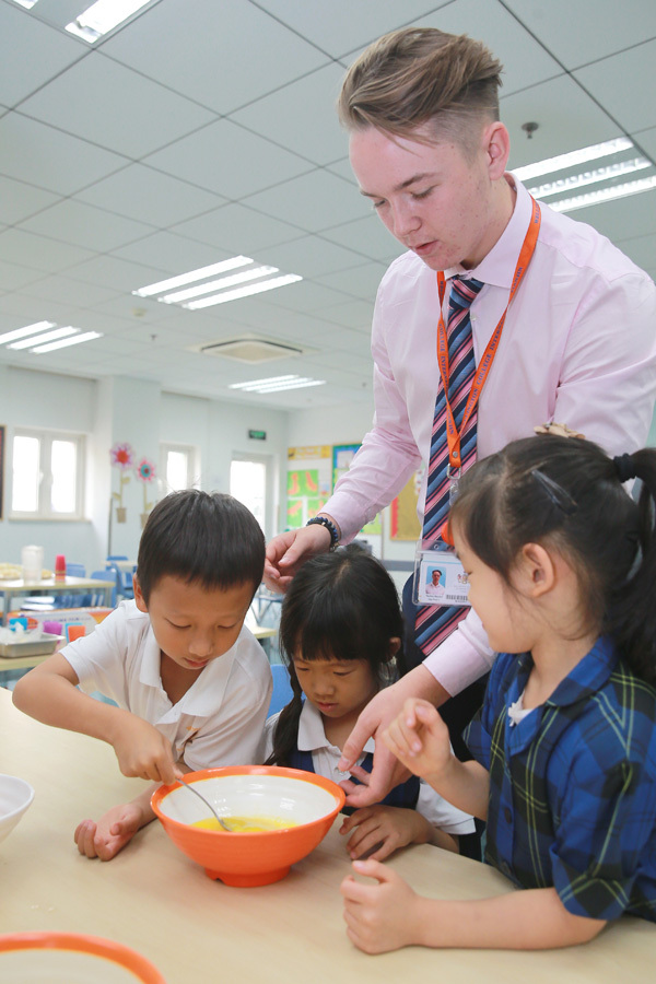 Yogurt Cake Making,Wellington College Bilingual Tianjin – Nursery