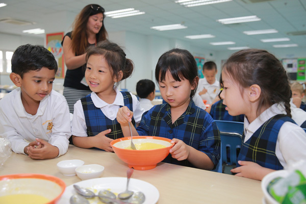 Yogurt Cake Making,Wellington College Bilingual Tianjin – Nursery