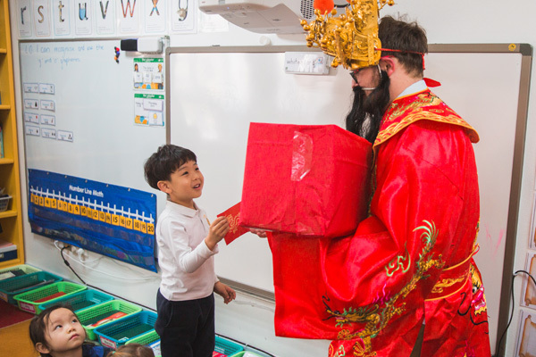 Reception Fortune God Visit,Wellington College Bilingual Tianjin – Nursery