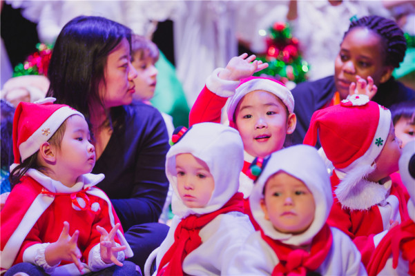 幼儿园圣诞演出,天津惠灵顿幼儿园