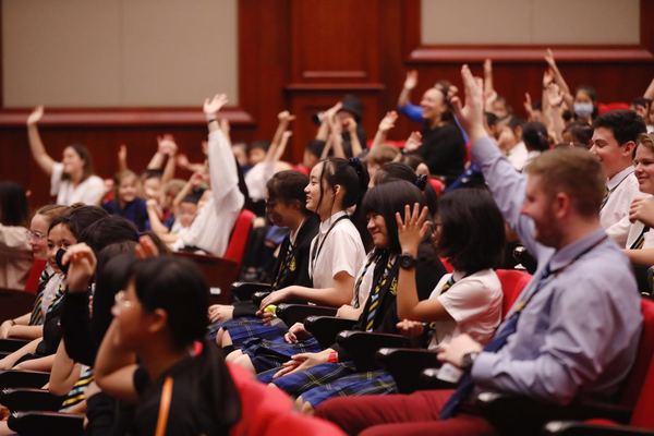 开学第一天,杭州惠灵顿外籍人员子女学校