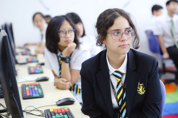 开学第一天,杭州惠灵顿外籍人员子女学校