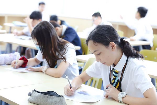 开学第一天,杭州惠灵顿外籍人员子女学校