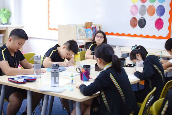 开学第一天,杭州惠灵顿外籍人员子女学校