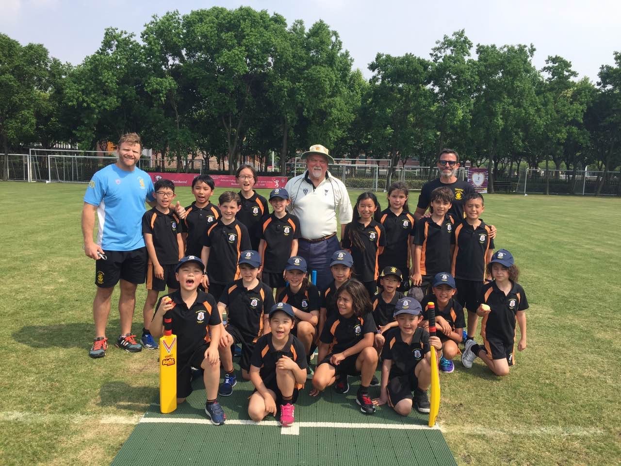 Mike Gatting visits Wellington