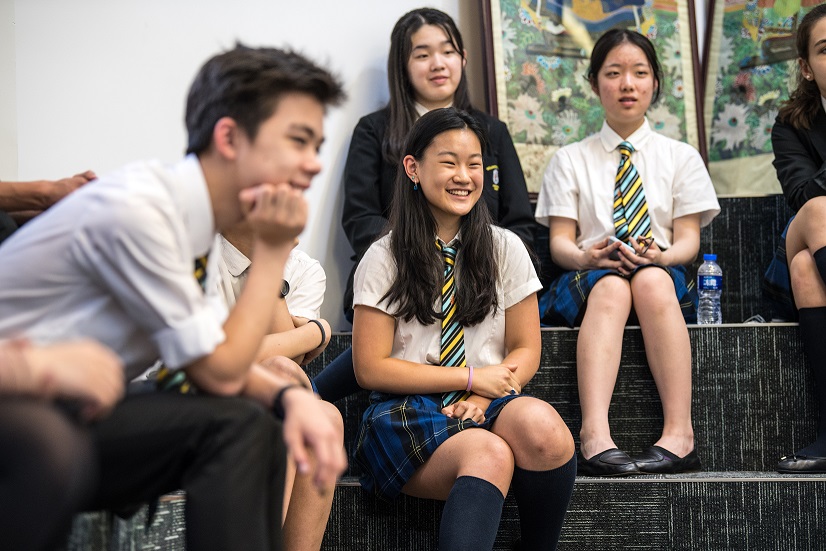 Pupil journalists tour That's Magazine publications offices