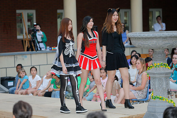 Fun night at the Wellington Fashion Show,Wellington College International Tianjin