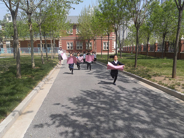 The Pushes and Pulls in Milepost 1,Wellington College International Tianjin