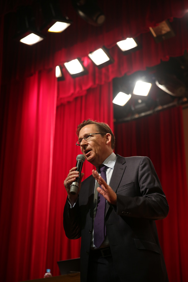 Senior School Assembly,Wellington College International Tianjin