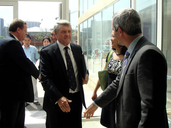 Sir Michael Rake visit,Wellington College International Tianjin