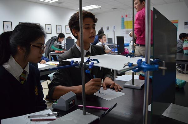 Science Talk & ISCOT Science Competition,Wellington College International Tianjin