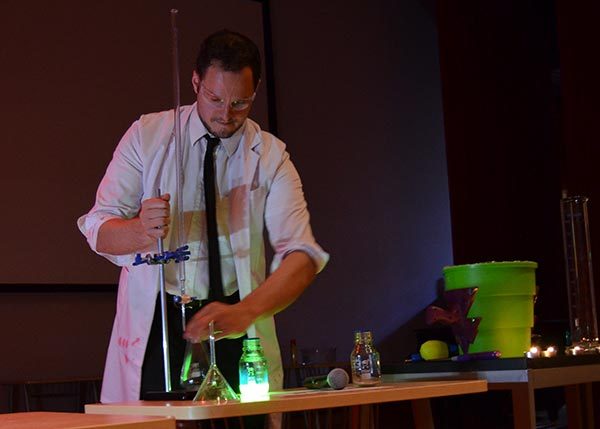 Science Talk & ISCOT Science Competition,Wellington College International Tianjin