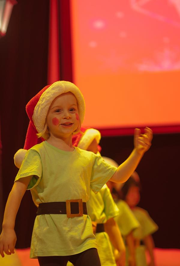 Junior Christmas Carol,Wellington College International Tianjin